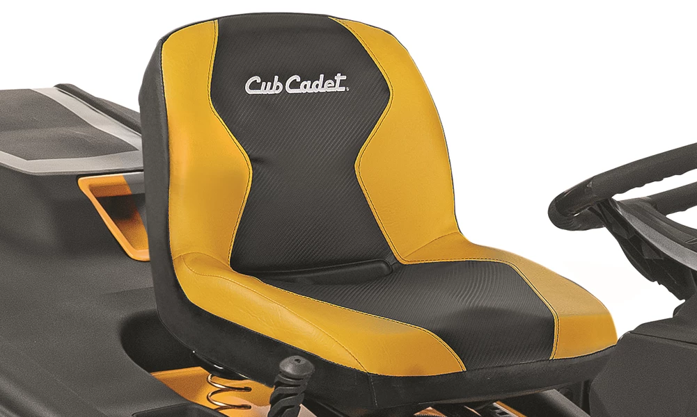 Komfortowy fotel w kosiarce samojezdnej Cub Cadet XT2 QR106